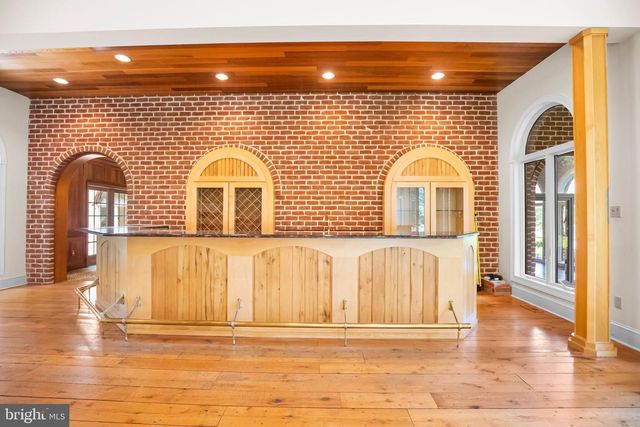 712 KIMBERLY DR, Moorestown, NJ 08057