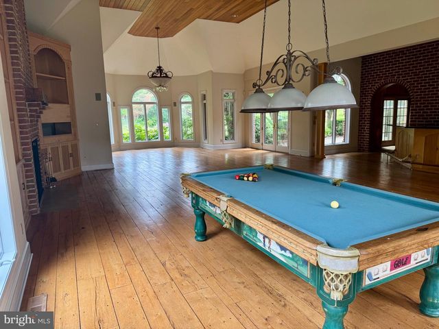 712 KIMBERLY DR, Moorestown, NJ 08057