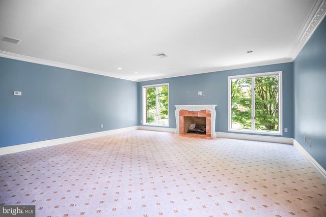 712 KIMBERLY DR, Moorestown, NJ 08057