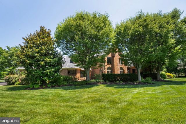 712 KIMBERLY DR, Moorestown, NJ 08057