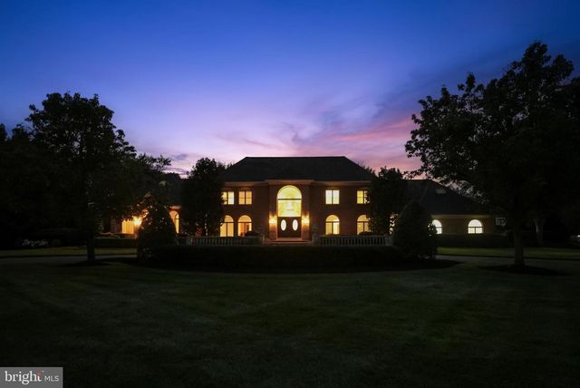 712 KIMBERLY DR, Moorestown, NJ 08057