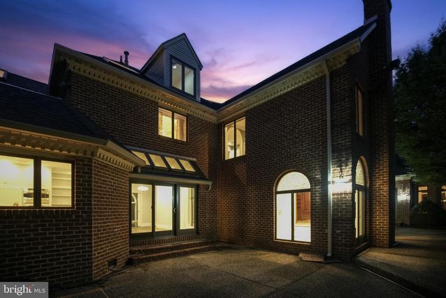 712 KIMBERLY DR, Moorestown, NJ 08057