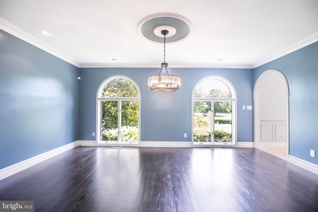 712 KIMBERLY DR, Moorestown, NJ 08057