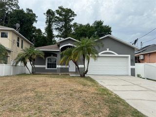 7202 N GLEN AVENUE, Tampa, FL 33614