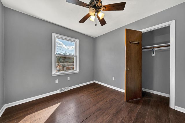 1378 Craig Robertson RD, Roanoke, VA 24014