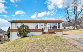 1378 Craig Robertson RD, Roanoke, VA 24014