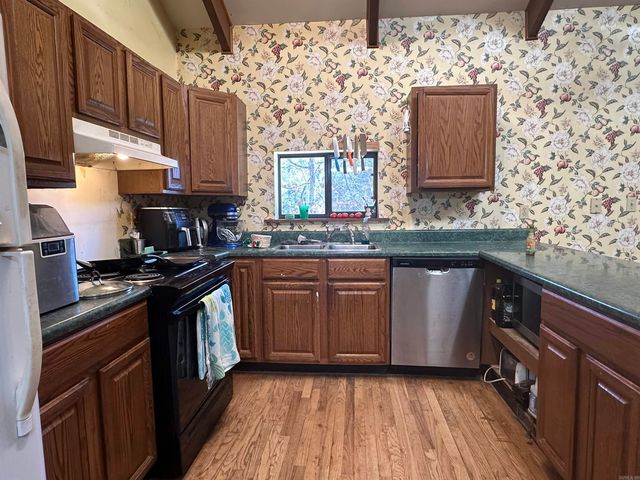 50 Cochise, Greers Ferry, AR 72067