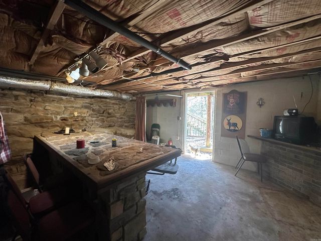 50 Cochise, Greers Ferry, AR 72067