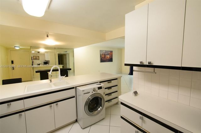 1623 Collins Avenue 312, Miami Beach, FL 33139