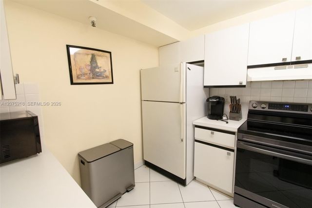 1623 Collins Avenue 312, Miami Beach, FL 33139