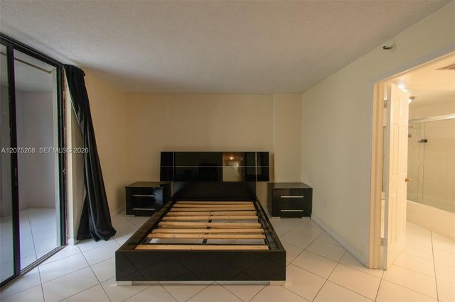 1623 Collins Avenue 312, Miami Beach, FL 33139