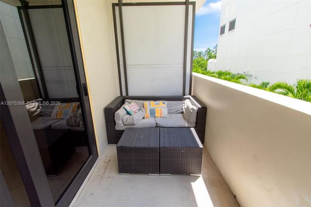 1623 Collins Avenue 312, Miami Beach, FL 33139