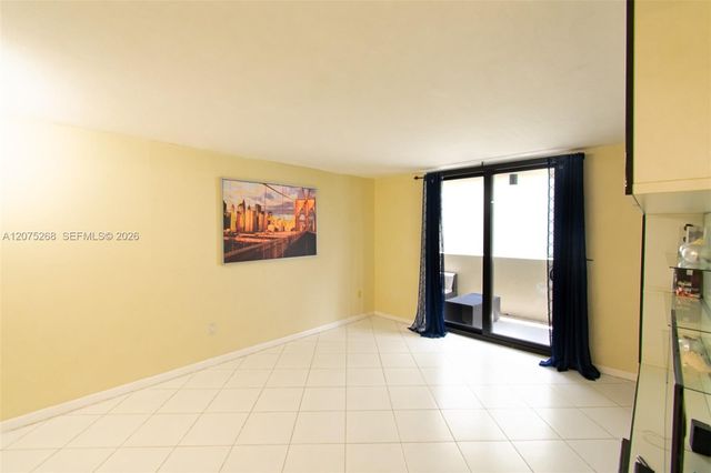 1623 Collins Avenue 312, Miami Beach, FL 33139