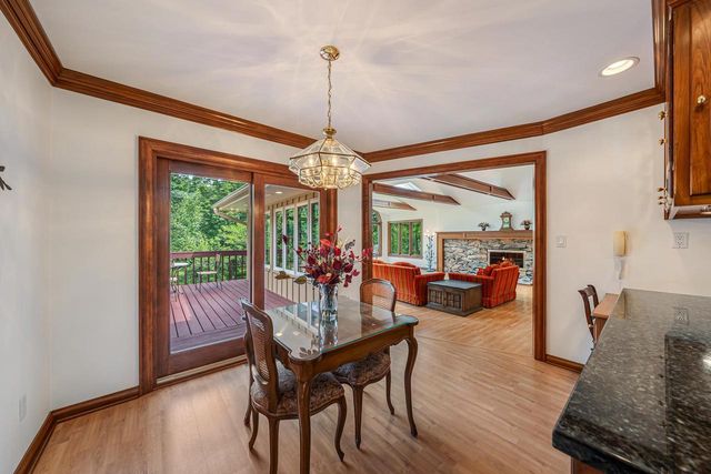 W270S3575 OAK KNOLL DRIVE, Waukesha, WI 53189