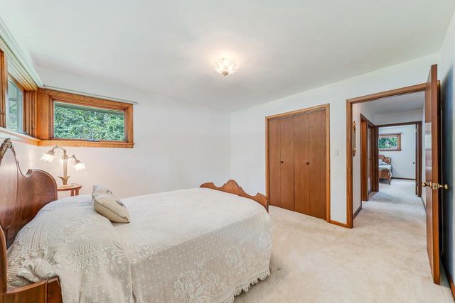 W270S3575 OAK KNOLL DRIVE, Waukesha, WI 53189