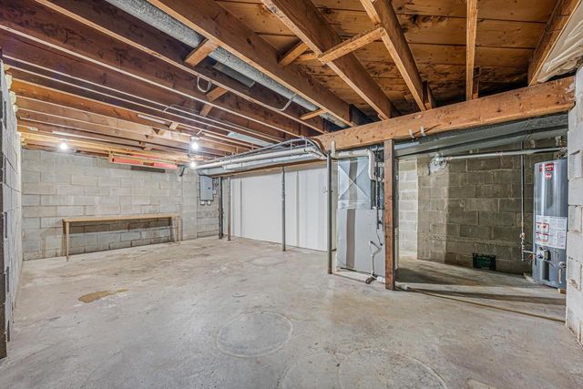 W270S3575 OAK KNOLL DRIVE, Waukesha, WI 53189