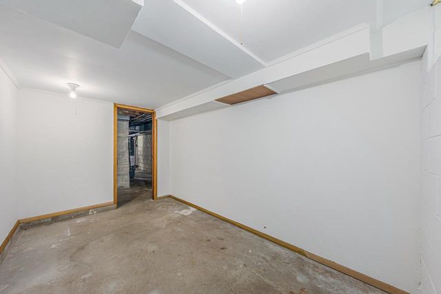 W270S3575 OAK KNOLL DRIVE, Waukesha, WI 53189