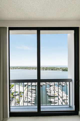 123 LAKESHORE Drive PH45, North Palm Beach, FL 33408