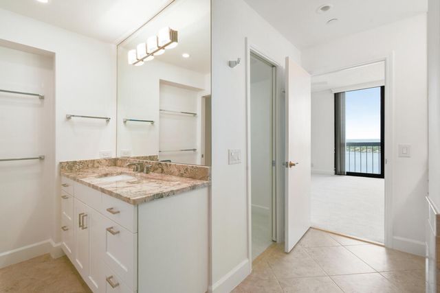 123 LAKESHORE Drive PH45, North Palm Beach, FL 33408
