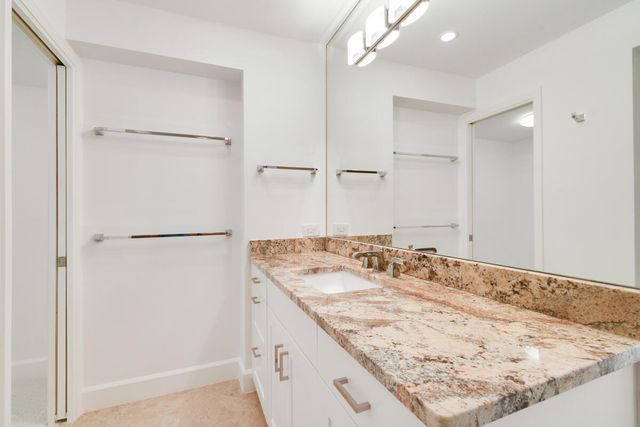 123 LAKESHORE Drive PH45, North Palm Beach, FL 33408