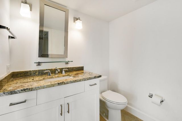 123 LAKESHORE Drive PH45, North Palm Beach, FL 33408