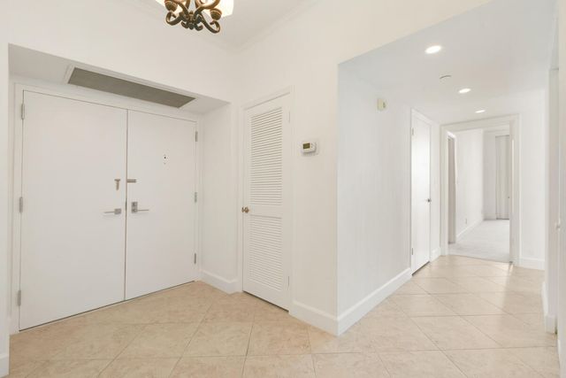123 LAKESHORE Drive PH45, North Palm Beach, FL 33408