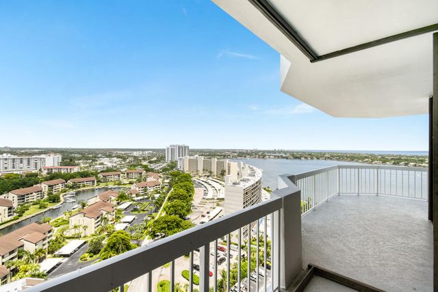 123 LAKESHORE Drive PH45, North Palm Beach, FL 33408