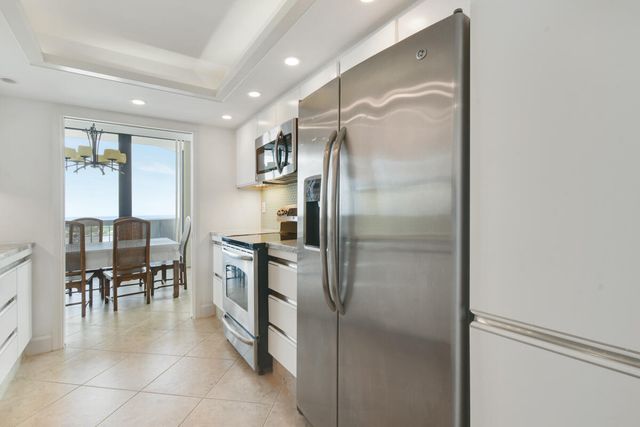 123 LAKESHORE Drive PH45, North Palm Beach, FL 33408