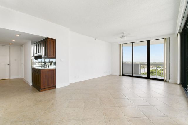 123 LAKESHORE Drive PH45, North Palm Beach, FL 33408