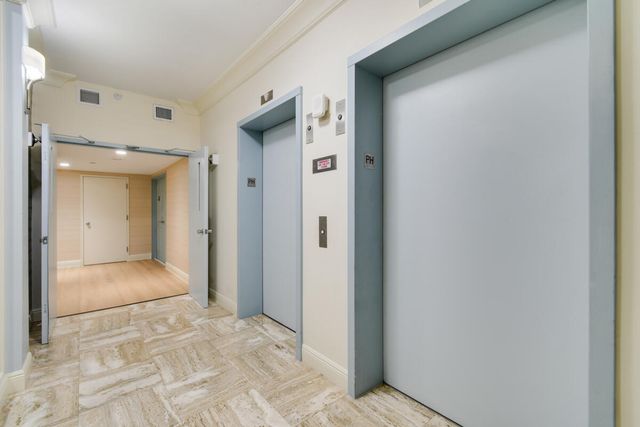 123 LAKESHORE Drive PH45, North Palm Beach, FL 33408