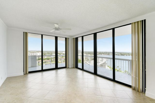 123 LAKESHORE Drive PH45, North Palm Beach, FL 33408