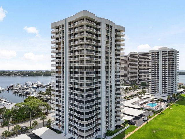 123 LAKESHORE Drive PH45, North Palm Beach, FL 33408