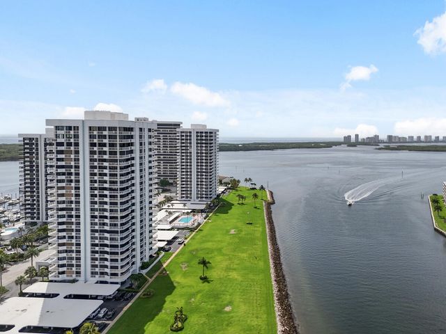 123 LAKESHORE Drive PH45, North Palm Beach, FL 33408