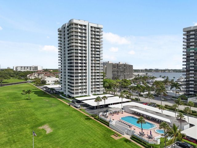 123 LAKESHORE Drive PH45, North Palm Beach, FL 33408
