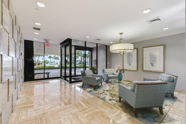 123 LAKESHORE Drive PH45, North Palm Beach, FL 33408