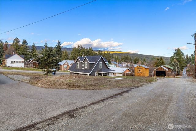 132 5th Street, Roslyn, WA 98941
