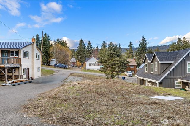 132 5th Street, Roslyn, WA 98941