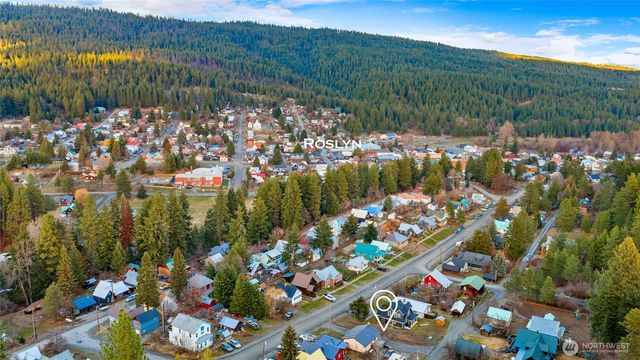 132 5th Street, Roslyn, WA 98941
