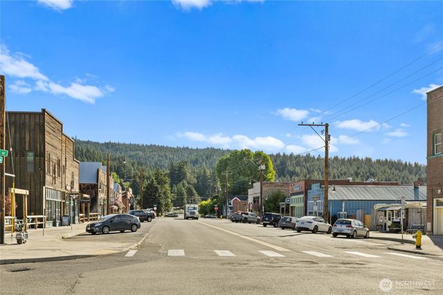 132 5th Street, Roslyn, WA 98941