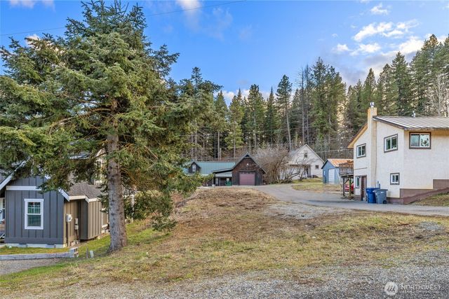 132 5th Street, Roslyn, WA 98941