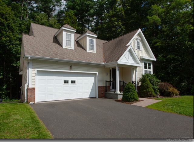 14 Brettonwood Drive 14, Simsbury, CT 06070