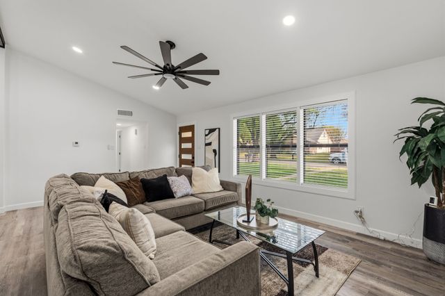 5705 Bentley Drive, Garland, TX 75043