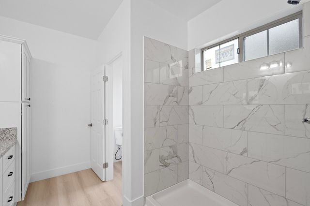 753 N Brundage Avenue, Farmersville, CA 93223