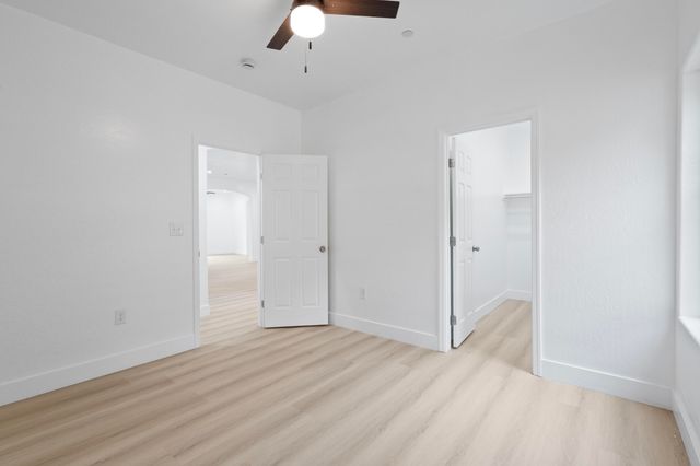 753 N Brundage Avenue, Farmersville, CA 93223