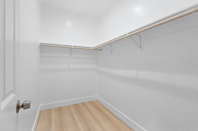 753 N Brundage Avenue, Farmersville, CA 93223