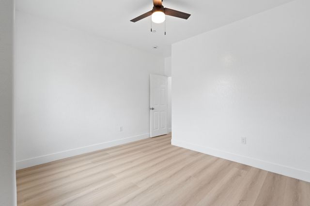 753 N Brundage Avenue, Farmersville, CA 93223