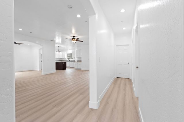 753 N Brundage Avenue, Farmersville, CA 93223