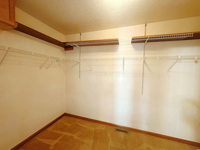 7568 Park Bend Court, Westerville, OH 43082