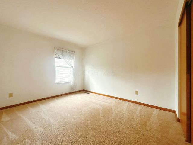 7568 Park Bend Court, Westerville, OH 43082