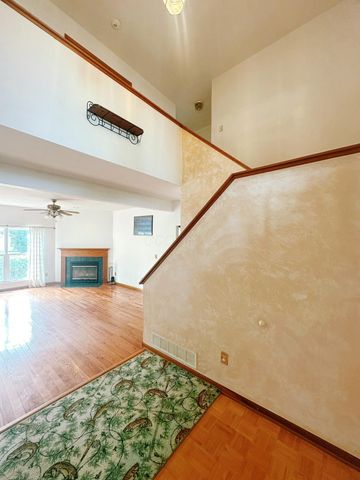 7568 Park Bend Court, Westerville, OH 43082